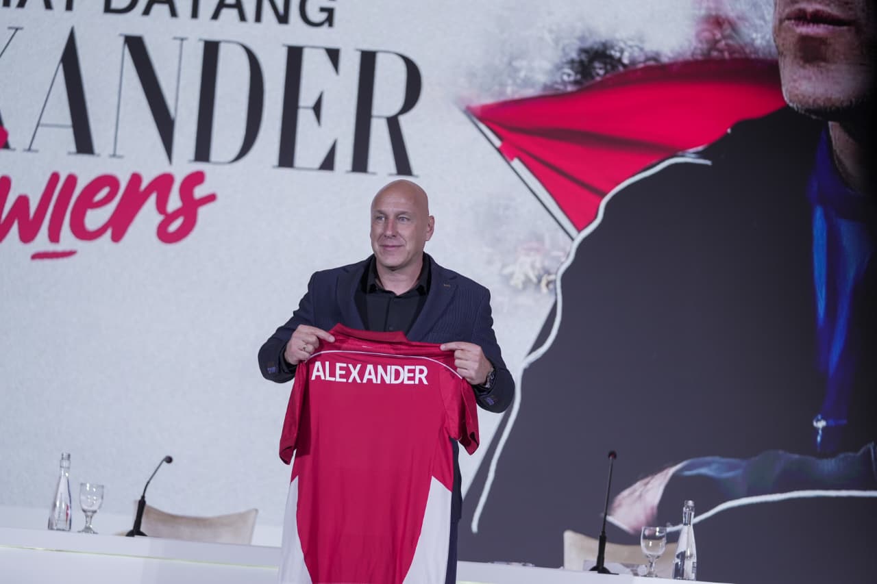 Direktur Teknik Timnas Indonesia, Alexander Zwiers. (Yogi Gandanaya/Skor.id)