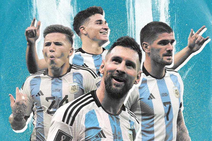 Enzo Fernandez, Lionel Messi, Julian Alvarez, Rodrigo de Paul pemain timnas Argentina dengan value yang tinggi (Jovi Arnanda/Skor.id).