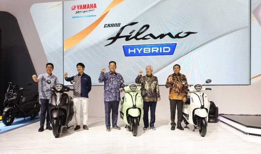 Booth Yamaha di IMOS 2024 tampilkan jajaran sepeda motor listrik (Dok. Seven Event).