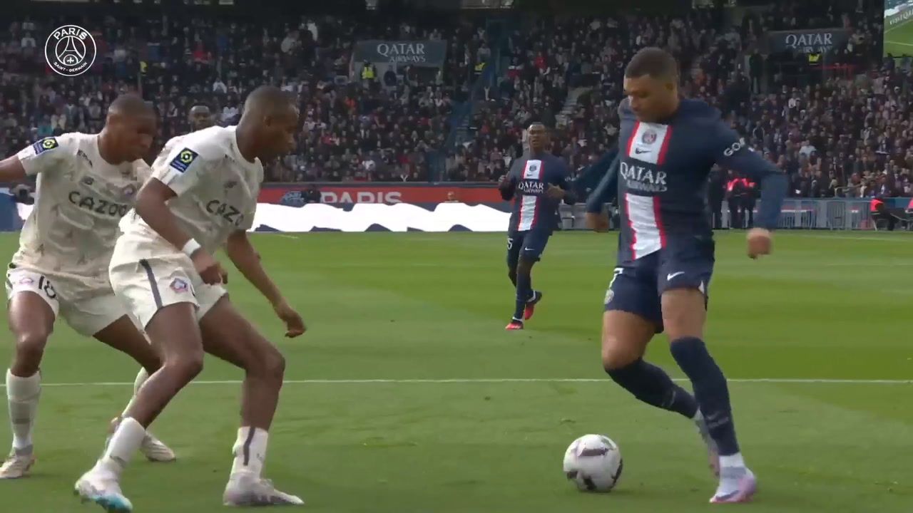 VIDEO: Aksi Kylian Mbappe Cetak Brace pada Laga PSG vs Lille