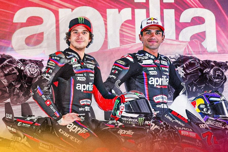 Dipasangkannya Marco Bezzecchi (kiri) dan juara dunia Jorge Martin bakal menguntungkan Aprilia Racing dari sisi torehan dan komersial di MotoGP 2025. (Dede S. Mauladi/Skor.id)