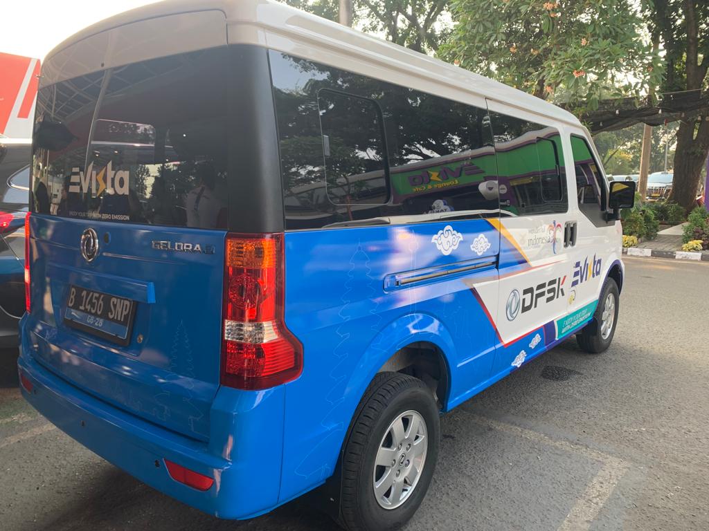 DFSK Gelora E x Evista tampak belakang (Dok. PT Sokonindo Automobile).