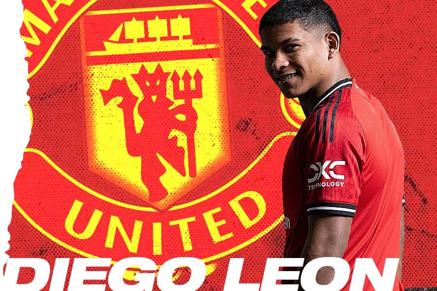 Diego Leon, pemain Manchester United dari Paraguay. (Grafis: Deni Sulaeman/Skor.id).