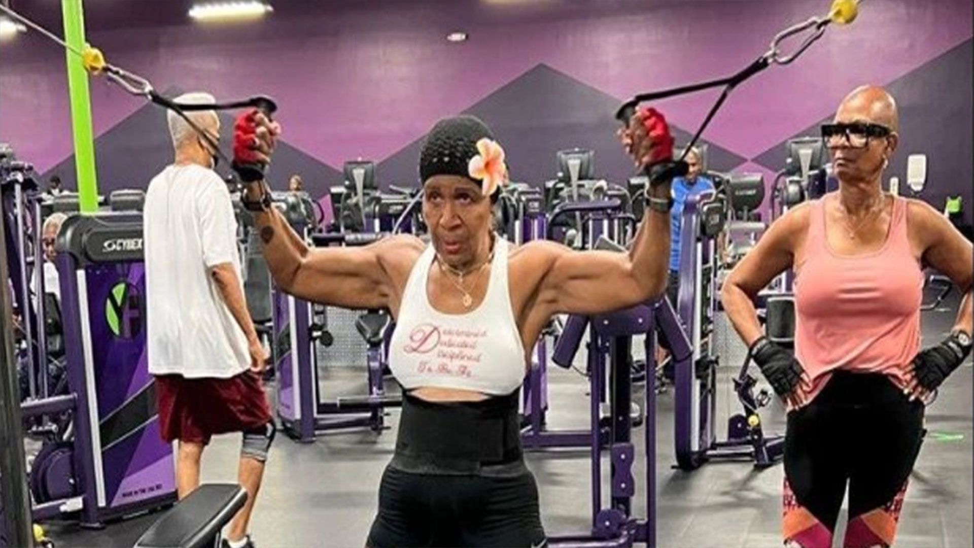 Ernestine Shepherd berusia 86 tahun yang mulai berolahraga pada usia 56 tahun. foto instagram @shepherdernestine