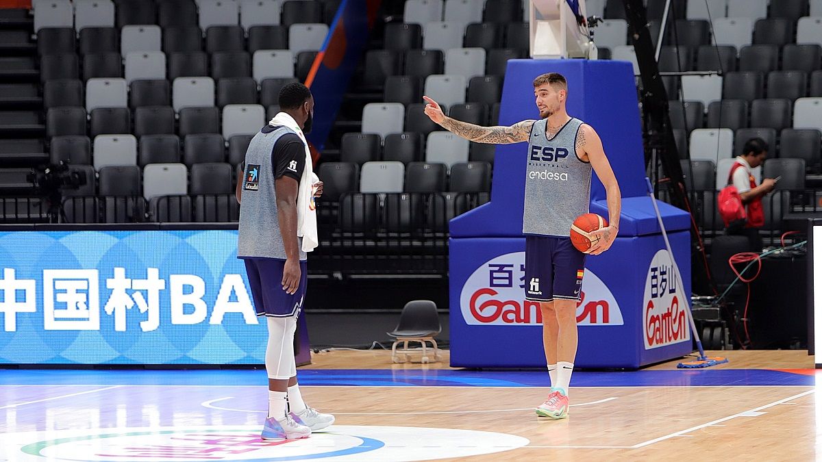 Tim basket putra Spanyol di Indonesia Arena