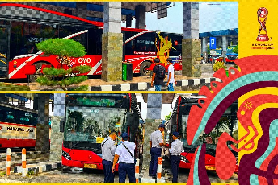Shuttle bus untuk Piala Dunia U-17 2023 di Surabaya. (Dok. Rais Adnan/Grafis Rahmat Ari Hidayat)