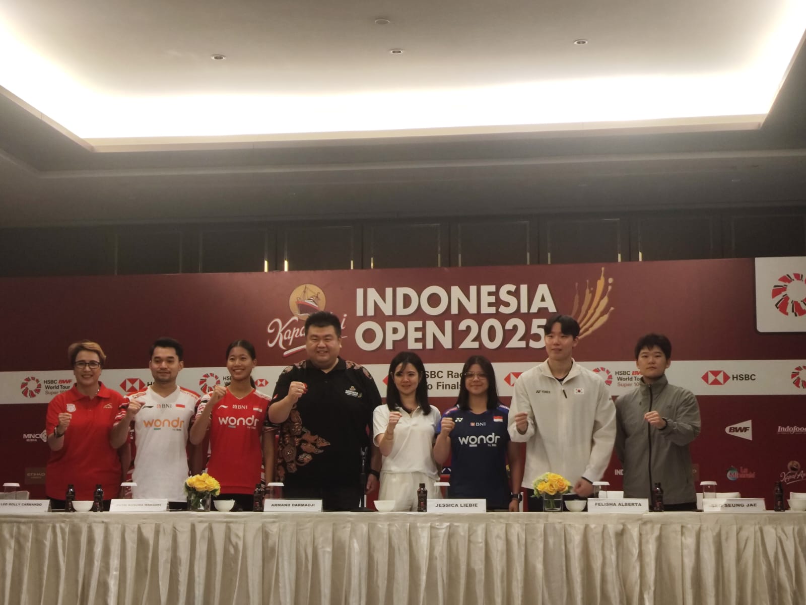 Konferensi pers Indonesia Open 2025. (Gangga Basudewa/Skor.id)