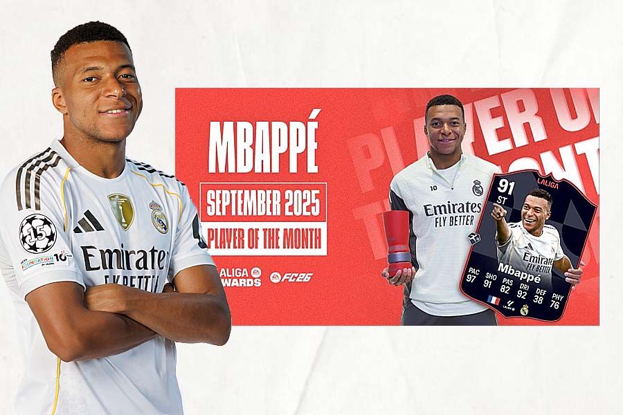 Penyerang Real Madrid, Kylian Mbappe, mendapat penghargaan dari LaLiga di bulan September 2025. (Foto: LaLiga. Grafis: Deni Sulaeman/Skor.id).