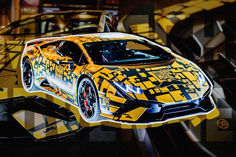  Lamborghini menjadikan sebuah Huracan Tecnica untuk kampanye kesehatan pria dengan memasang QR Code di seluruh bodi yang berisi pesan dari para pesepak bola Bologna FC. (Hendy AS/Skor.id)