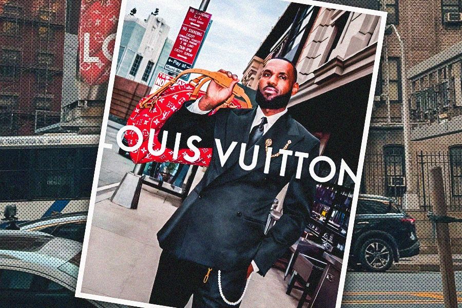 LeBron James berpose untuk pakaian musim semi dan panas dari Louis Vuitton karya Pharrell Williams. (Hendy AS/Skor.id)