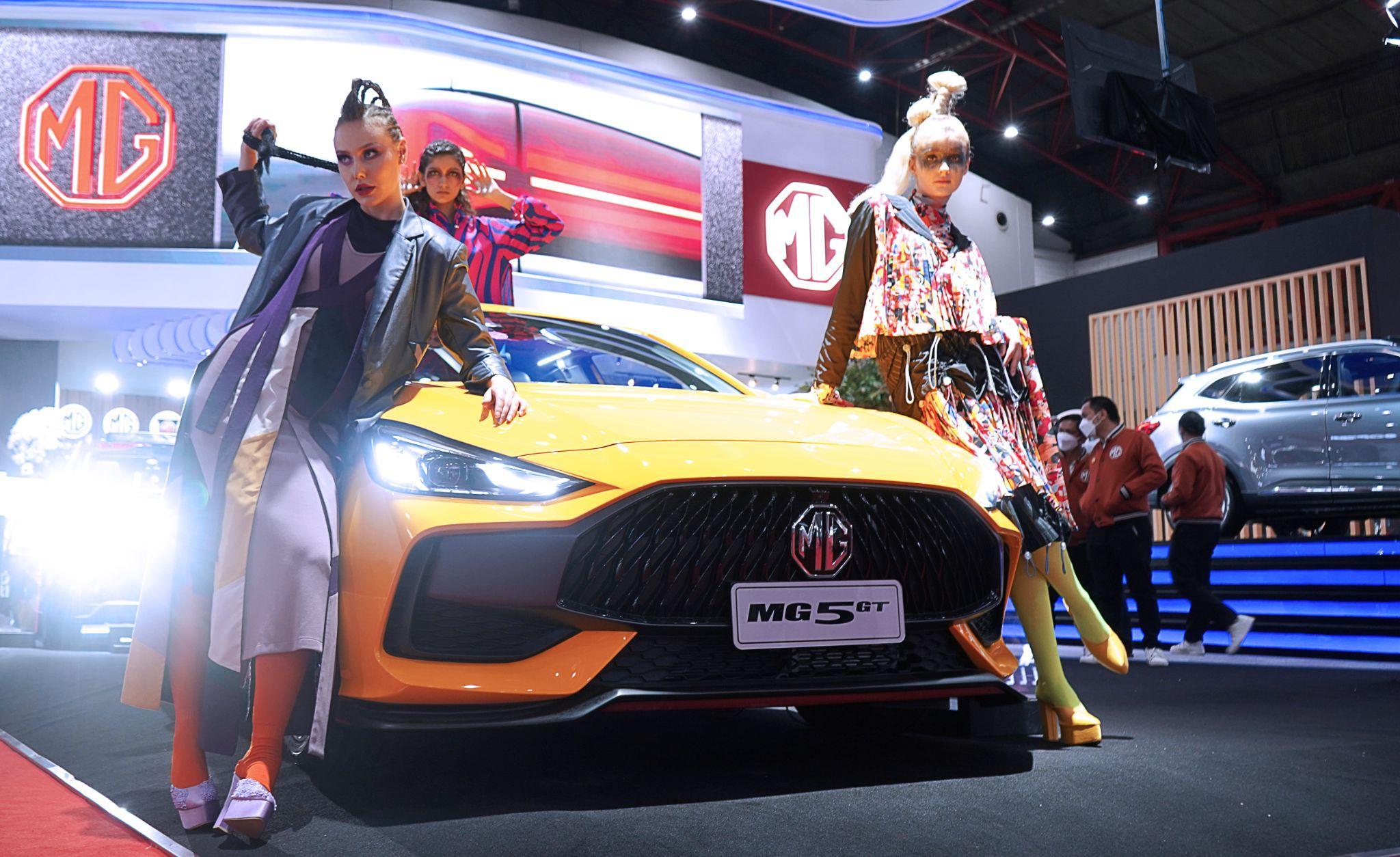 MG 5 GT dengan body racing di IIMS 2023 (Dok. MG Motor Indonesia)