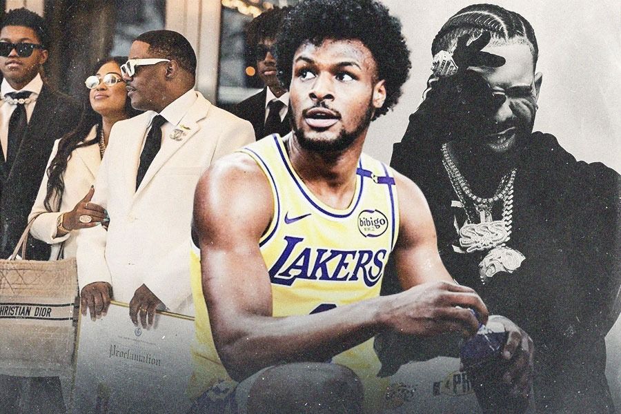 Rapper asal Amerika Serikat Mase (foto kiri) mengingatkan pebasket muda Los Angeles Lakers Bronny James (tengah) untuk mengambil inspirasi dari karier Drake. (M. Yusuf/Skor.id) 