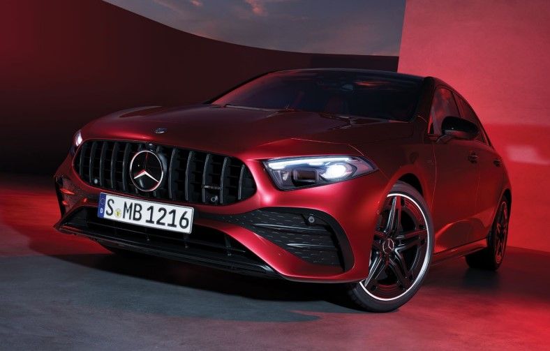 Mercedes-AMG A35 4Matic Sedan (Dok. Mercedes-Benz Distribution Indonesia).