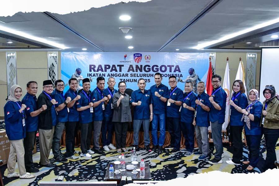 Rapat anggota PB IKASI. (Deni Sulaeman/Skor.id)