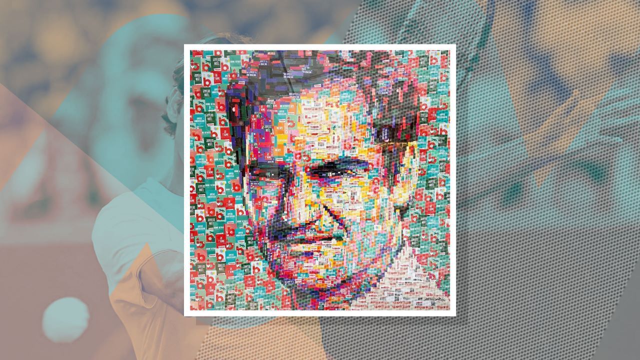 Seniman Deniz Sağdıç membuat potret maestro tenis Swiss, Roger Federer, dengan ribuan kartu hadiah (Hendy AS/Skor.id).