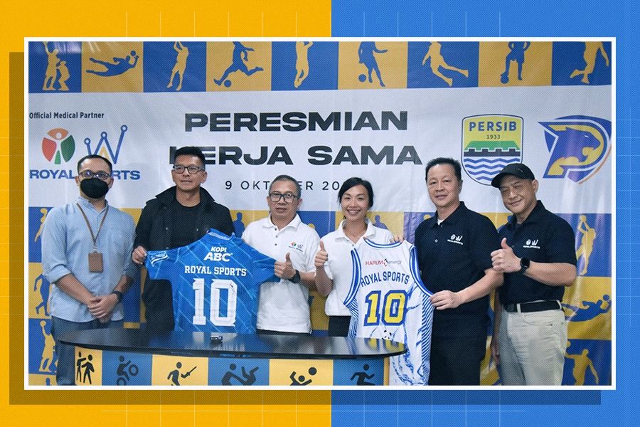 Royal Sports kerja sama dengan Persib dan Prawira Harum Bandung. (Rahmat Ari Hidayat/Skor.id) 