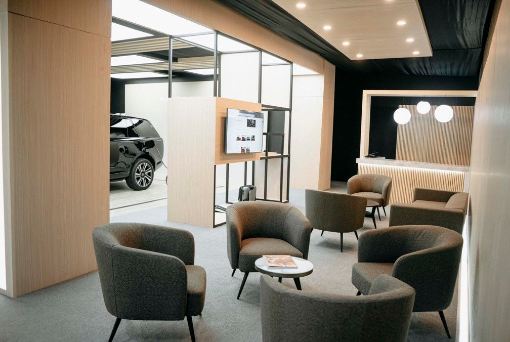Salah satu sudut ruangan Range Rover Boutique (Dok. Range Rover).