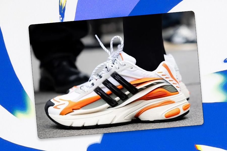 Sepatu kolaborasi Pharrel Williams x Adidas Jellyfish sudah pernah dikenakan Pharrel pada Olimpiade 2024 di Paris (Rahmat Ari Hidayat/Skor.id).