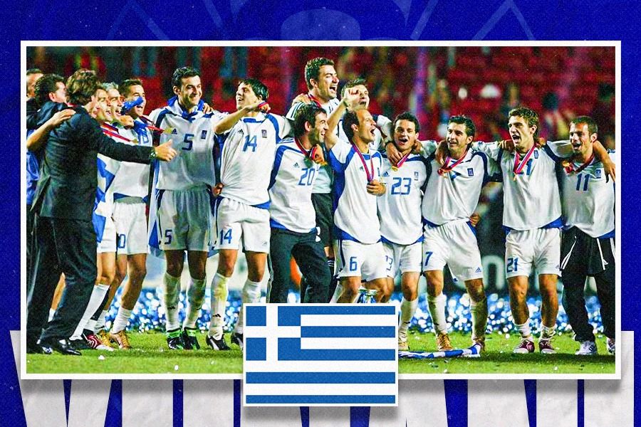 Yunani secara mengejutkan tampil sebagai juara Euro 2004 usai mengalahkan Cristiano Ronaldo dan kawan-kawan di final (Dede Sopatal Mauladi/Skor.id).