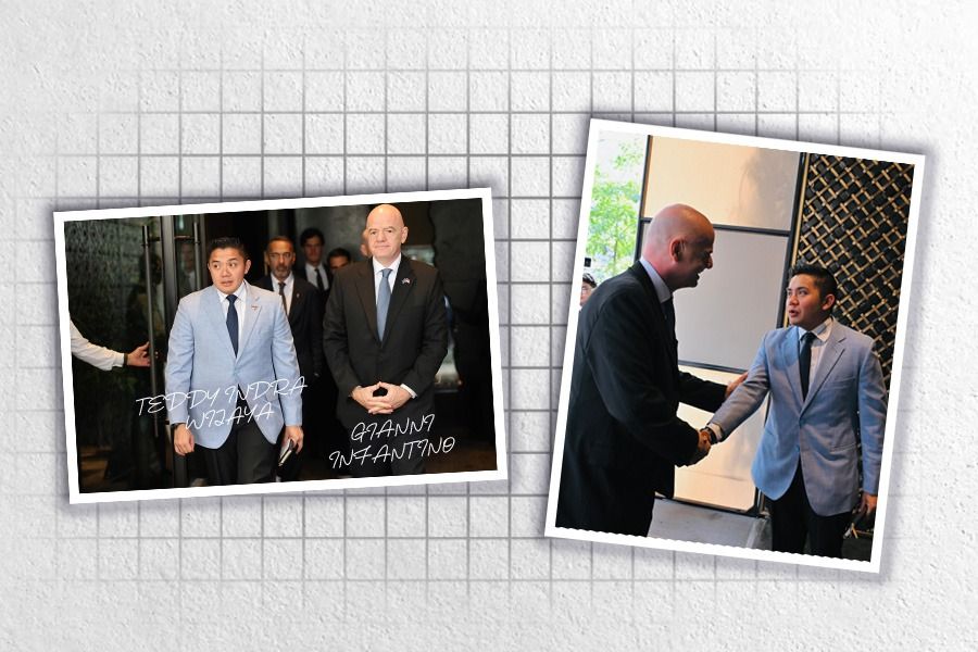 Sekretaris Kabinet, Letkol TNI Teddy Indra Wijaya, bersama Presiden FIFA, Gianni Infantino, di New York, Amerika Serikat. (Foto: Dok. Sekretariat Presiden/Grafis: Kevin Bagus Prinusa/Skor.id)