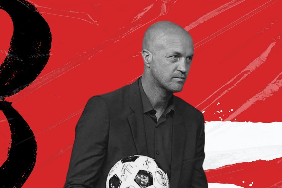 Penasihat Teknis Timnas Indonesia, Jordi Cruyff. (Grafis: Deni Sulaeman/Skor.id)