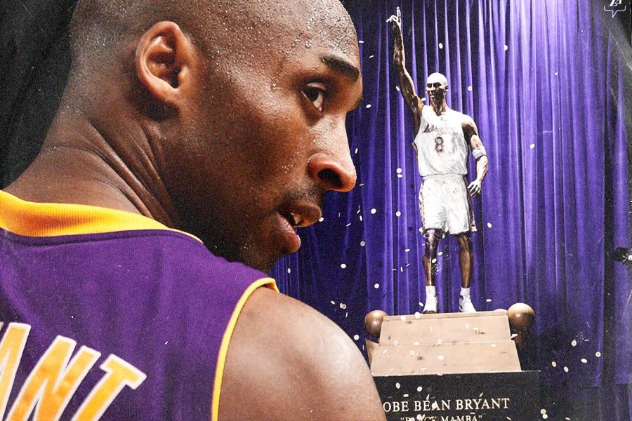 Mendiang Kobe Bryant dan patungnya yang baru diresmikan di Los Angeles pada 8 Februari 2024 (Jovi Arnanda/Skor.id).