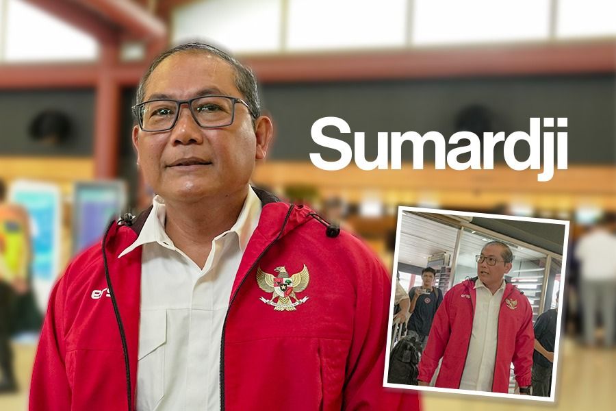 Manajer Timnas Indonesia yang juga Exco PSSI, Sumardji. (Foto: Yogie Gandanaya/Grafis: Kevin Bagus Prinusa/Skor.id)