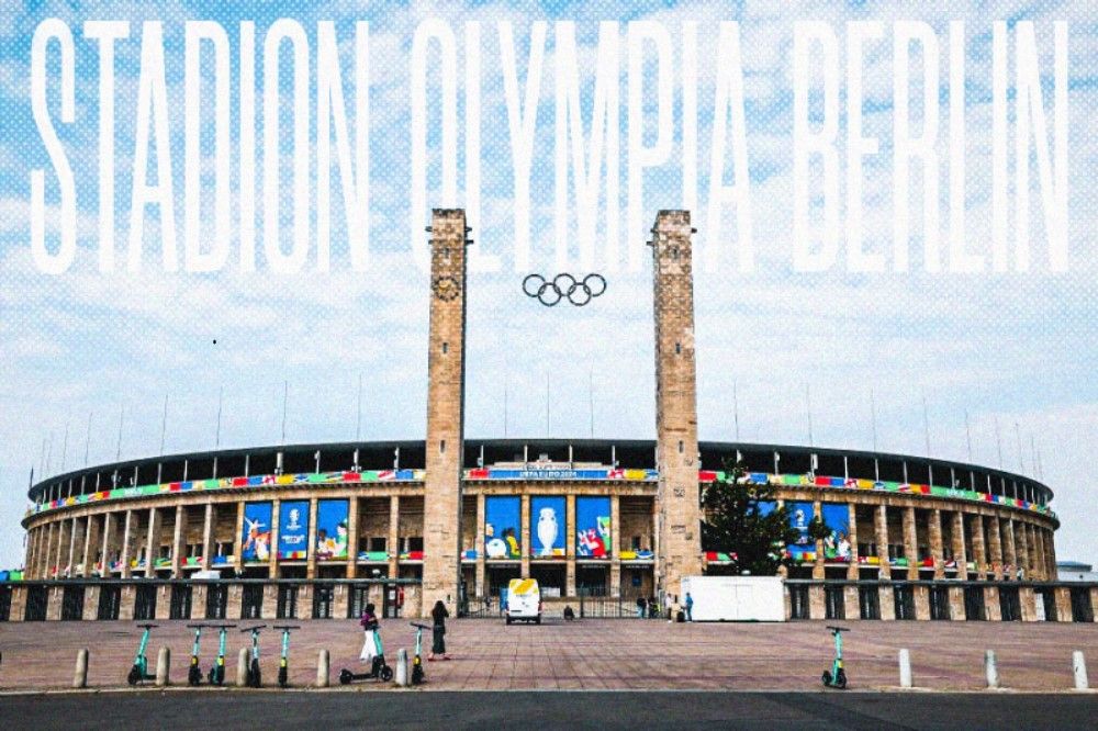 Stadion Olympia (Olympiastadion) Berlin, Jerman, siap menggelar pertandingan final Euro 2024 antara Spanyol vs Inggris pada Minggu (14/7/2024) malam waktu setempat atau Senin dini hari mulai pukul 02.00 WIB. (Hendy AS/Skor.id)