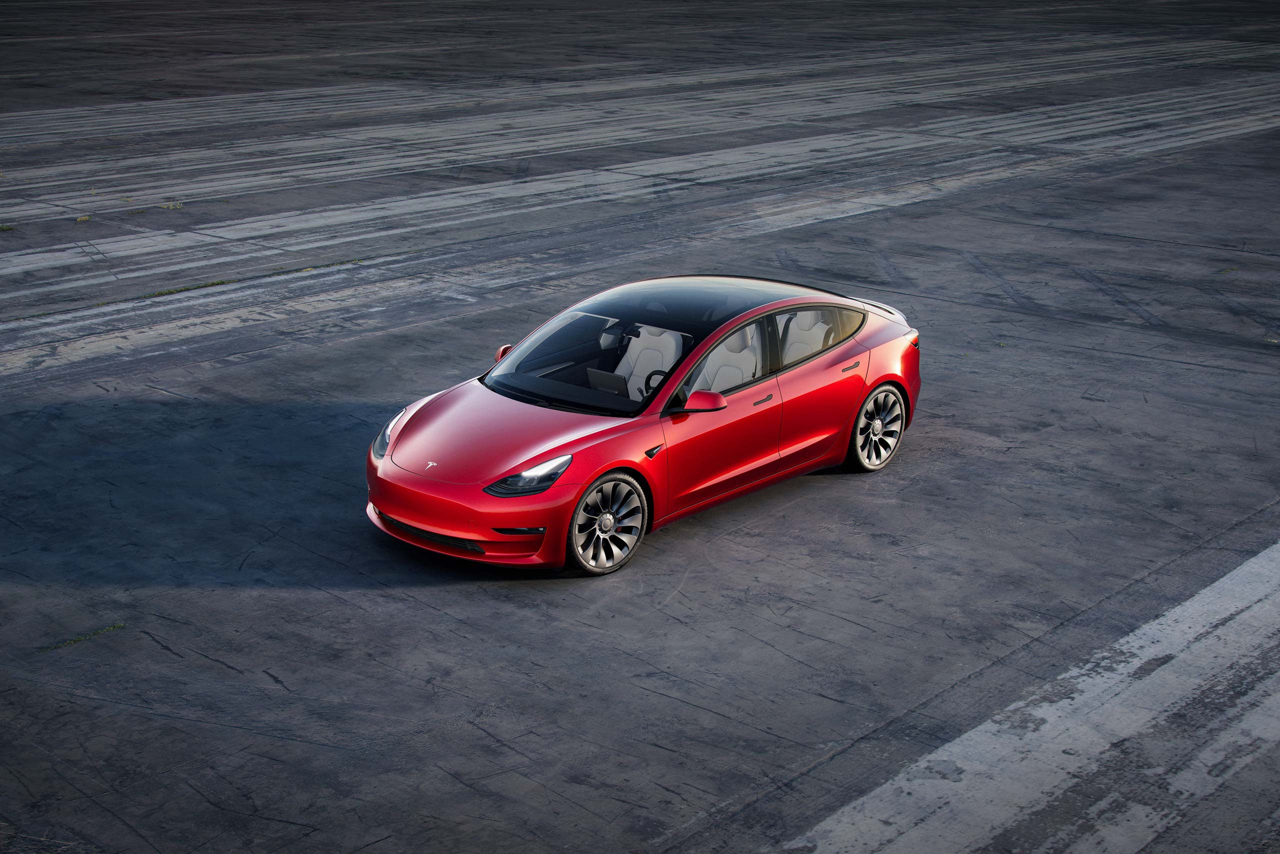 Tesla Model 3, salah satu mobil listrik yang dipamerkan dalam PEVS 2022 lalu (Dok. Tesla).