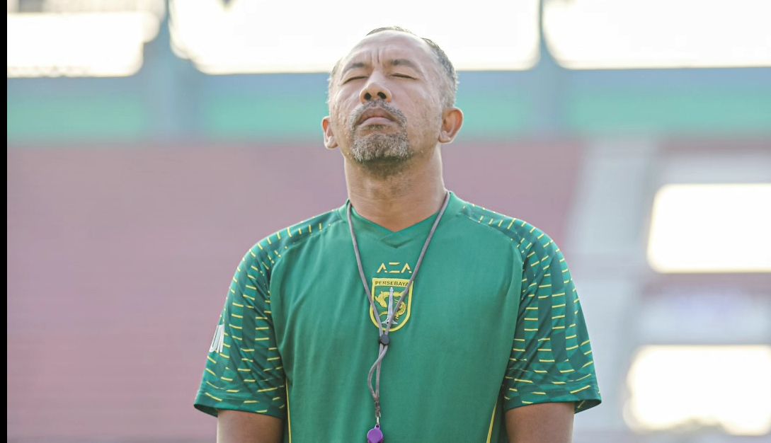 ston Nawawi, pelatih caretaker Persebaya di Liga 1 2023-2024.