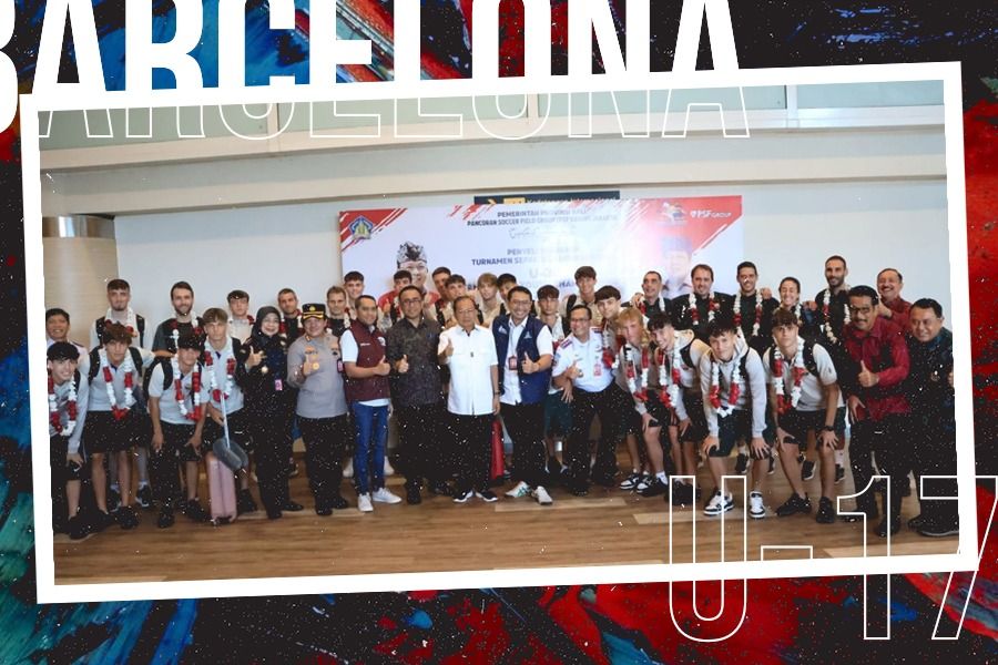 Tim Barcelona Juvenil A yang akan beruji coba melawan timnas U-17 Indonesia dan mengikuti turnamen International Youth Championship 2023 sudah tiba di Bali, Senin (31/7/2023). (Zulhar Eko Kurniawan/Skor.id)