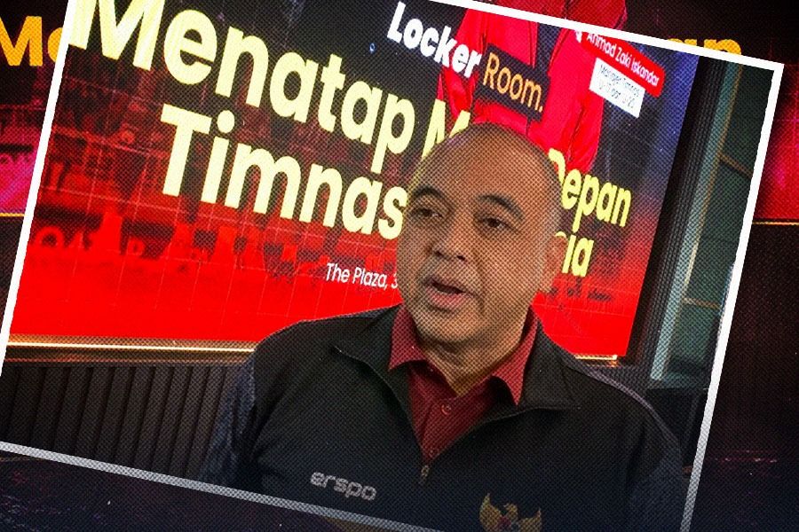 Manajer Timnas U-17 dan U-20 Indonesia, Ahmed Zaki Iskandar, pada acara Locker Room IDN Times di Jakarta, 10 Juli 2024. (Foto Taufani Rahmanda/Grafis Yusuf/Skor.id)