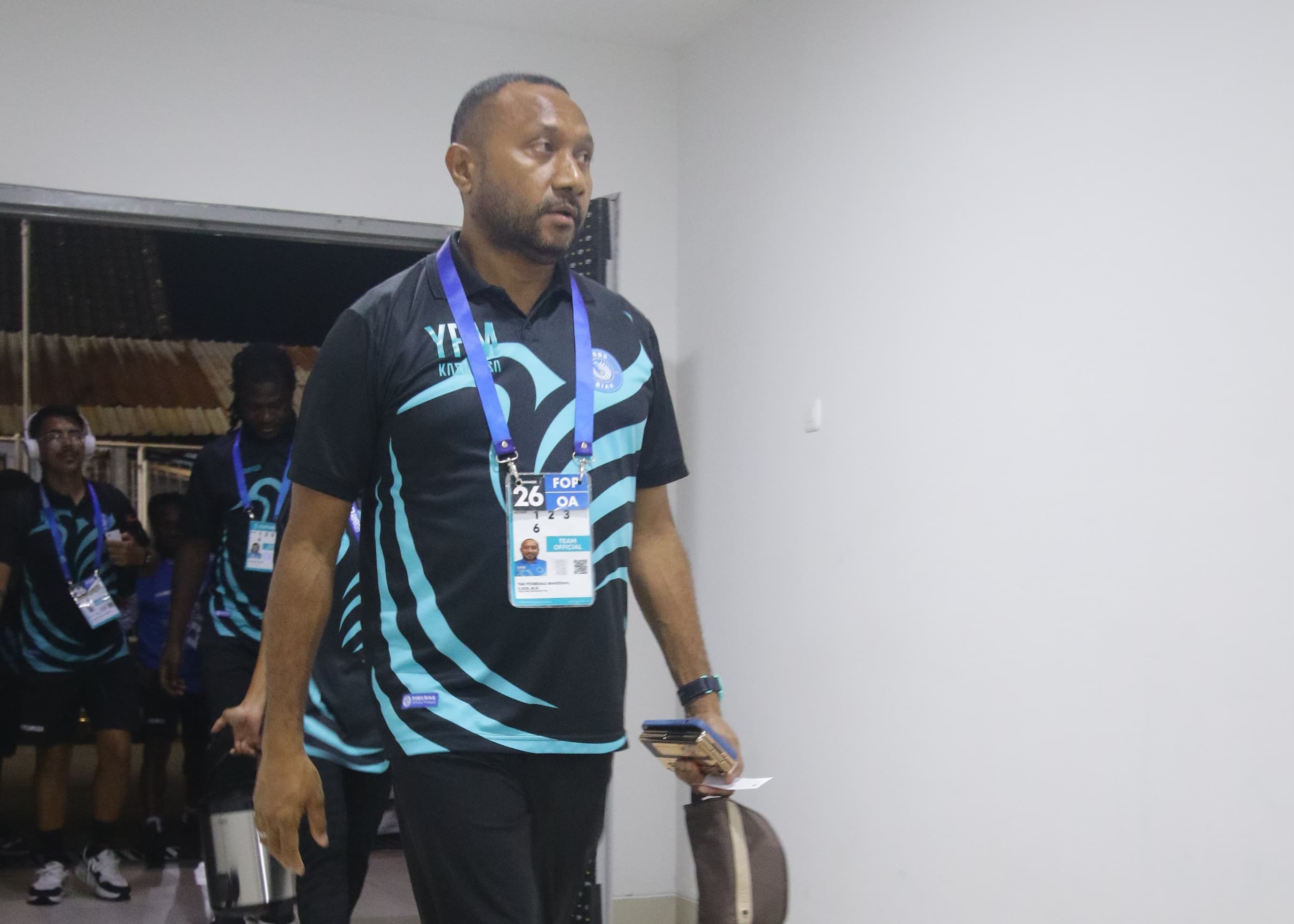 Presiden PSBS Biak yang juga Komisaris Utama PT Sepak Bola Biak Jaya, Yan Permenas Mandenas atau lebih dikenal Yan Mandenas. (Dok. PSBS Biak)