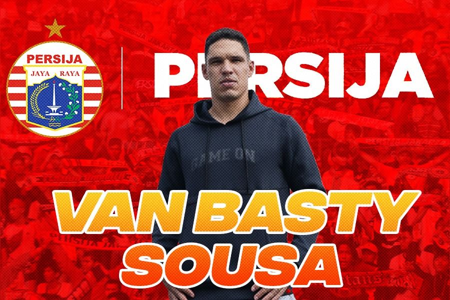 Van Basty Sousa diperkenalkan sebagai pemain asing baru Persija Jakarta untuk Liga 1 2025-2026 pada Juli 2025. (Foto: Persija Jakarta/Grafis: Yudhy Kurniawan/Skor.id)