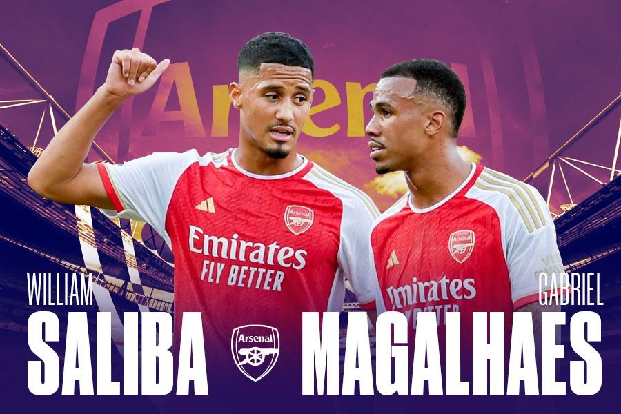 William Saliba dan Gabriel Magalhaes merupakan duet bek tengah Arsenal. (Yusuf/Skor.id).