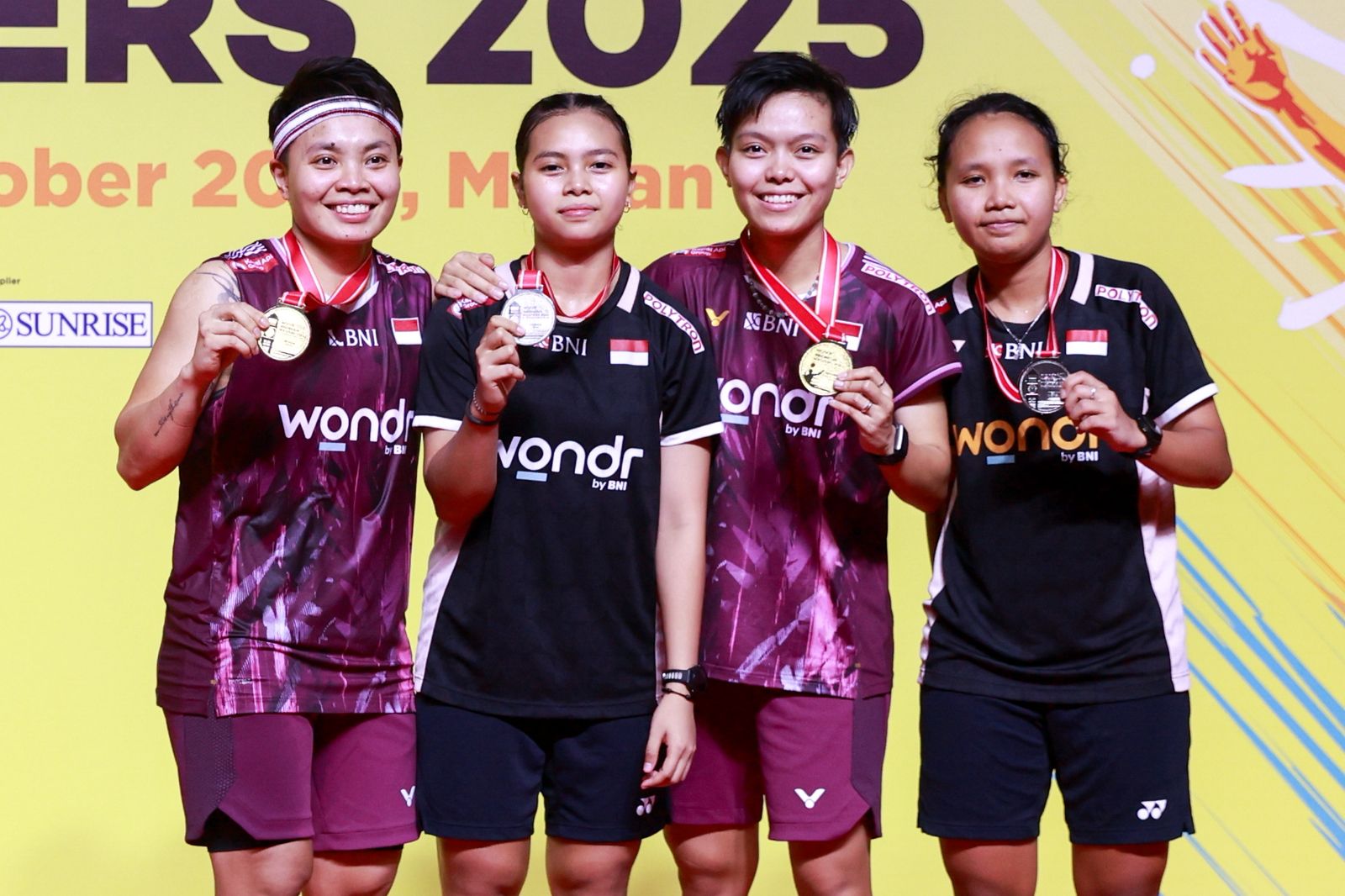 Dua ganda putri Indonesia, Apriyani Rahayu/Siti Fadia Silva Ramadhanti dan Isyana Syahira Meida/Rinjani Kwinnara Nastine di final Indonesia Masters Super 100 2025 Edisi II. (Dok. PBSI)
