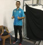 Gaul Abis, Pelatih Jakarta BNI 46 Samsul Jais Pakai Air Jordan Saat Mendampingi Tim di Proliga 2022