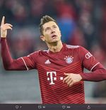Di Depan Pemain Bayern, Lewandowski Nekat Terima Telepon dari Barcelona dan Bicarakan Uang
