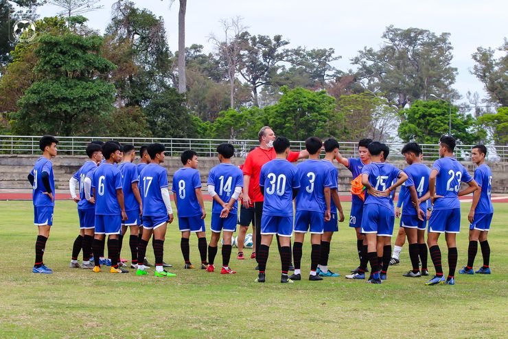 Semifinal Piala AFF U-23 2022: Laos Tebar Psywar, Thailand Diganggu Kebugaran