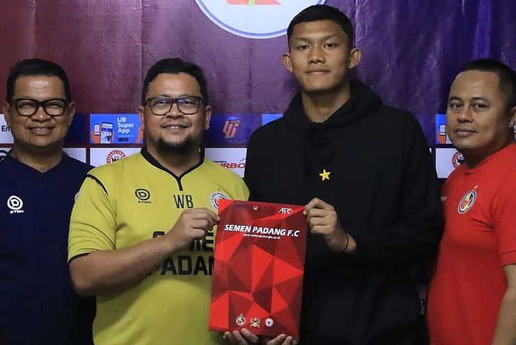 Semen Padang FC Rekrut Kiper Indonesia U-17 dan Menunggu Nabil Asyura