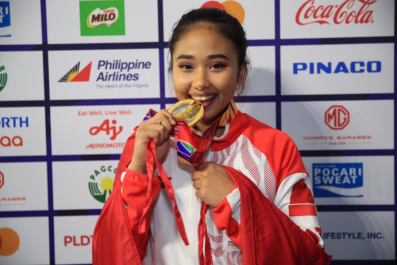 Rifda Irfanaluthfi, pesenam artistik putri Indonesia yang meraih satu emas dan tiga perak di SEA Games Manila 2019.