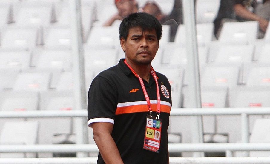 Nuralim, bek Persija Jakarta, saat menjadi panitia pelaksana pertandingan Persija pada 2018. Nuralim pemain yang mengantar Persija juara pada 2001 dan Pelita Bandung Raya pada 1996.