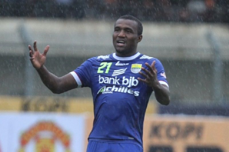 Striker asing Persib asal Mali, Djibril Coulibaly saat menjuarai Indonesia Super League 2014.