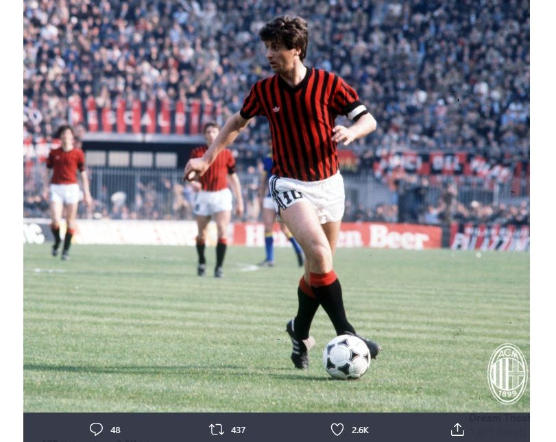 Gelandang legendaris Italia, Gianni Rivera, semasa masih memperkuat AC Milan.