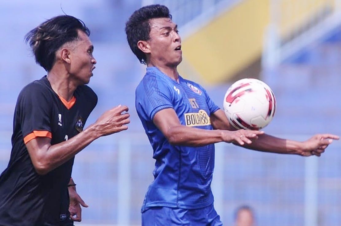 Arema FC menelan PS Kaki Mas Dampit, Kabuppaten Malang 7-0 dalam laga persahabatan  di Stadion Kanjuruhan, Kepanjen, Kabupaten Malang  (29/08/2020) 