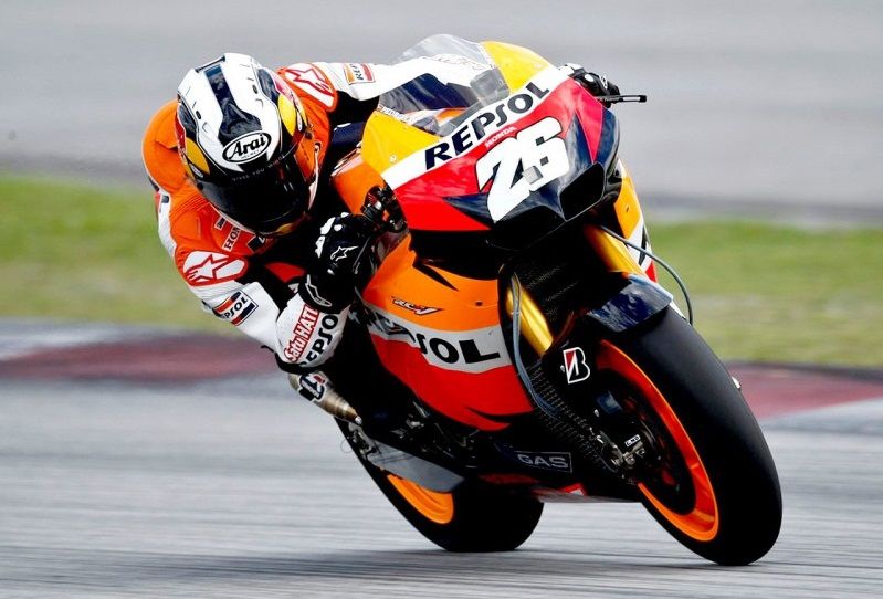 Rider legendaris Spanyol, Dani Pedrosa, dianggap sangat sial oleh banyak pihak karena tidak pernah menjadi juara dunia MotoGP sepanjang kariernya. 