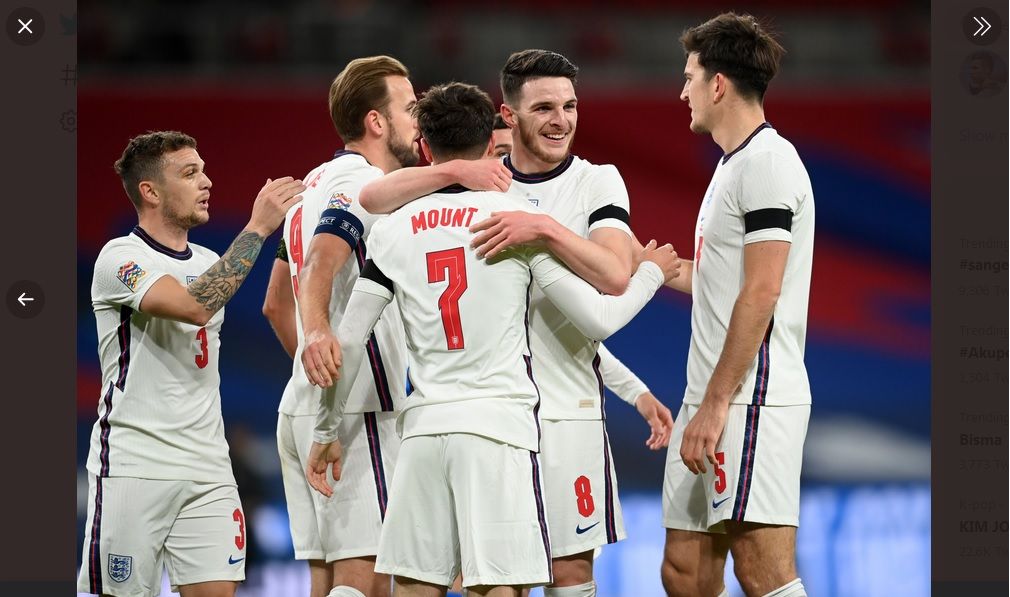 Para pemain Inggris merayakan gol ke gawang Islandia pada laga UEFA Nations League, Rabu (18/11/2020).