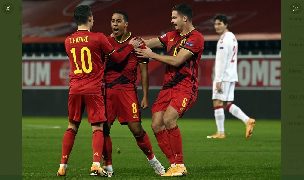 Para pemain Belgia merayakan gol ke gawang Denmark pada laga UEFA Nations League, Rabu (18/11/2020).