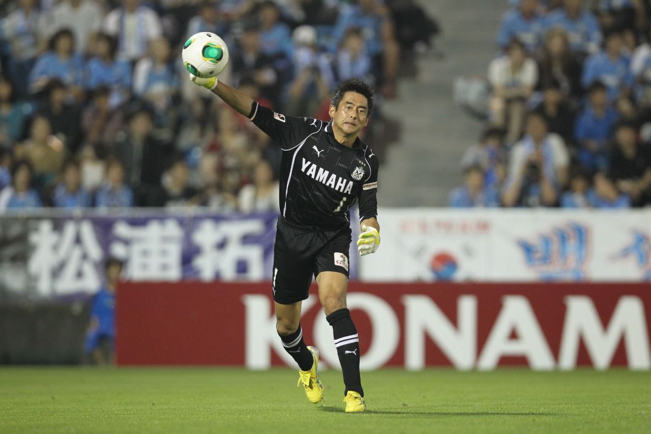 Mantan Kiper Timnas Jepang, Yoshikatsu Kawaguchi, saat bermain bersama Jubilo Iwata di J.League.