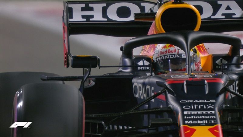 Max Verstappen (Red Bull Racing) sukses menyabet pole position pada sesi kualifikasi F1 GP Bahrain 2021 yang digelar di Sirkuit Sakhir pada Sabtu (27/3/2021).